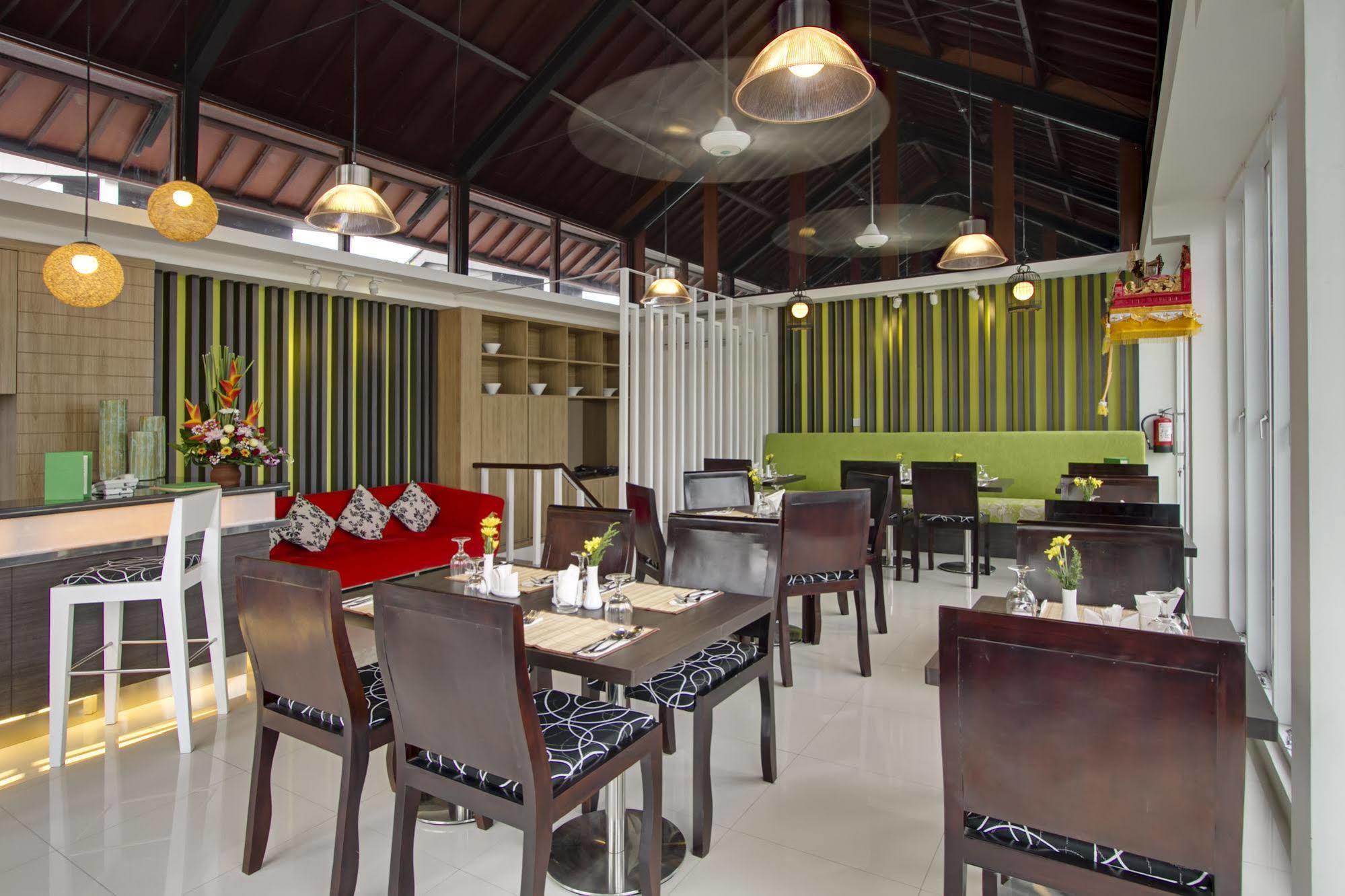 Kuta Ardenia Residence Buitenkant foto