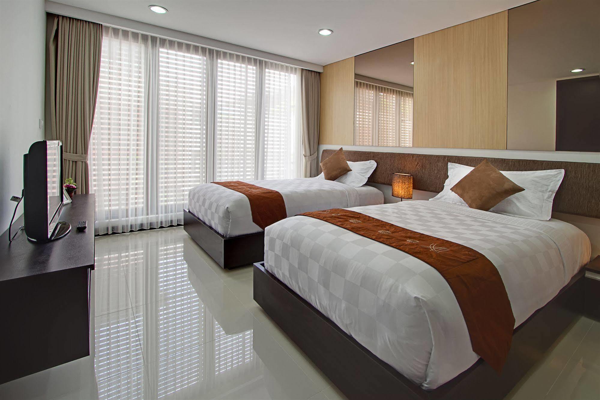 Kuta Ardenia Residence Buitenkant foto