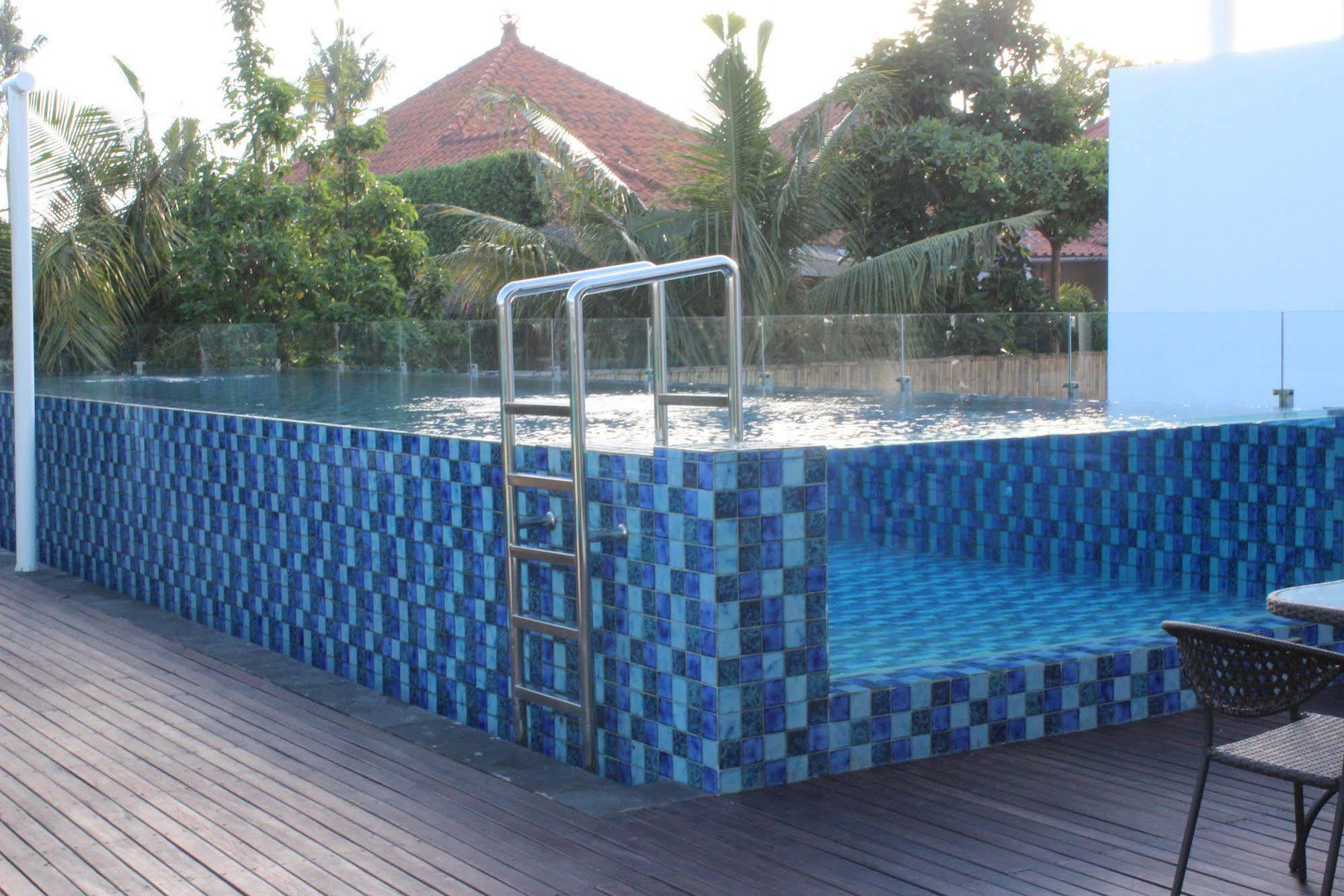 Kuta Ardenia Residence Buitenkant foto